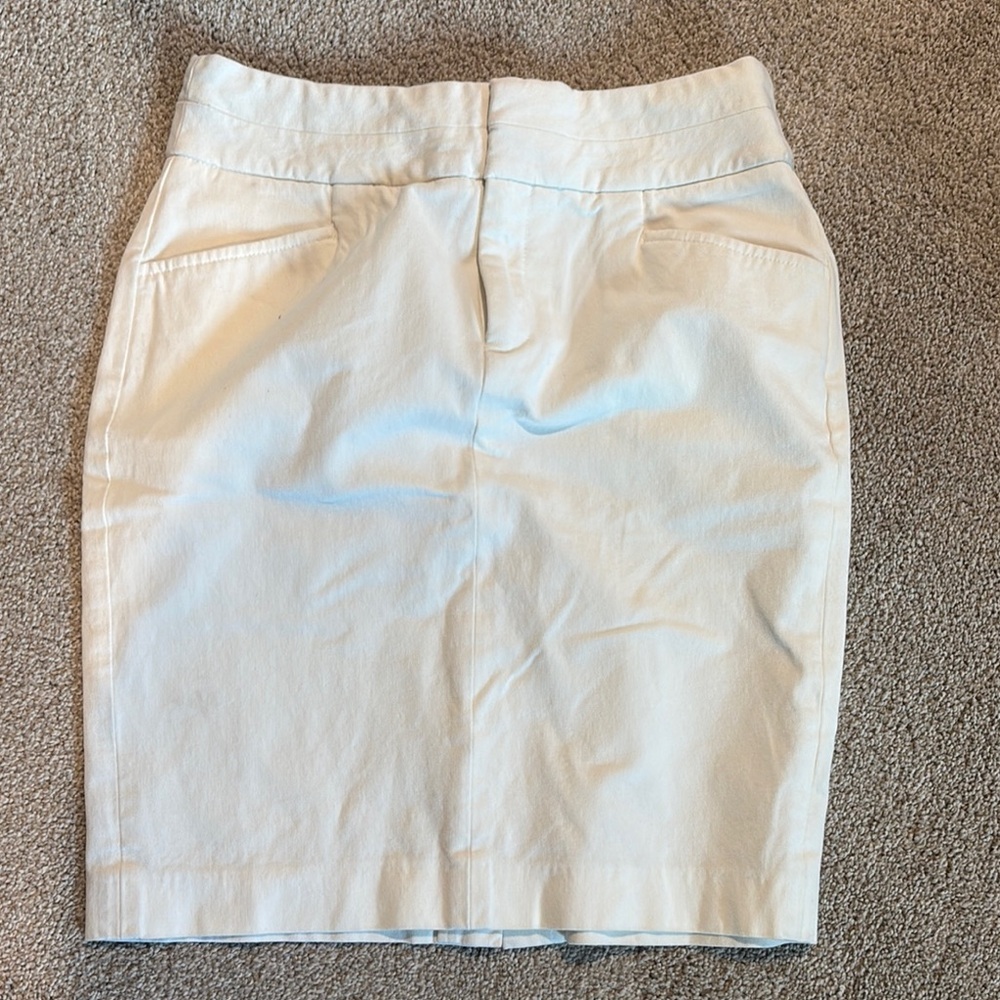 Banana Republic form fitting stretch mini Skirt back slit two pockets 6